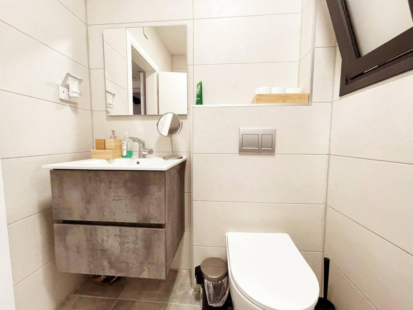 Ramon Garden Appartement *