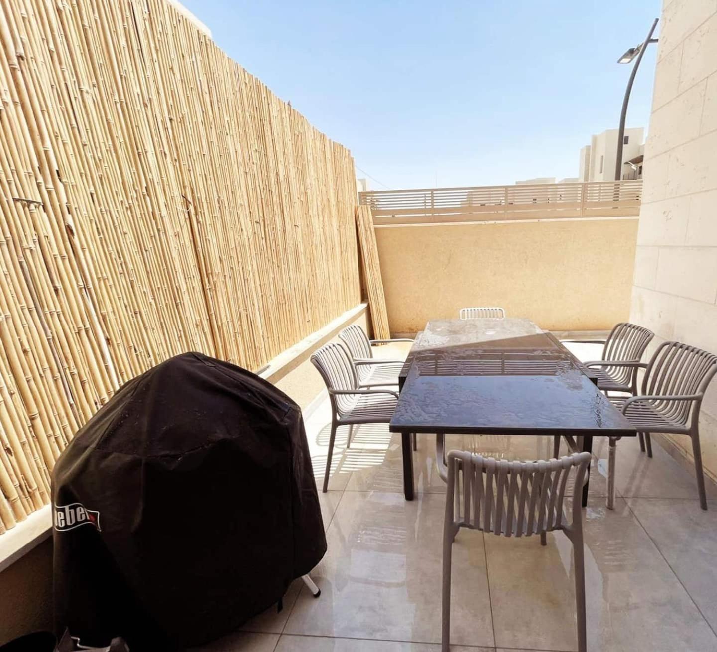 Ramon Garden Appartement