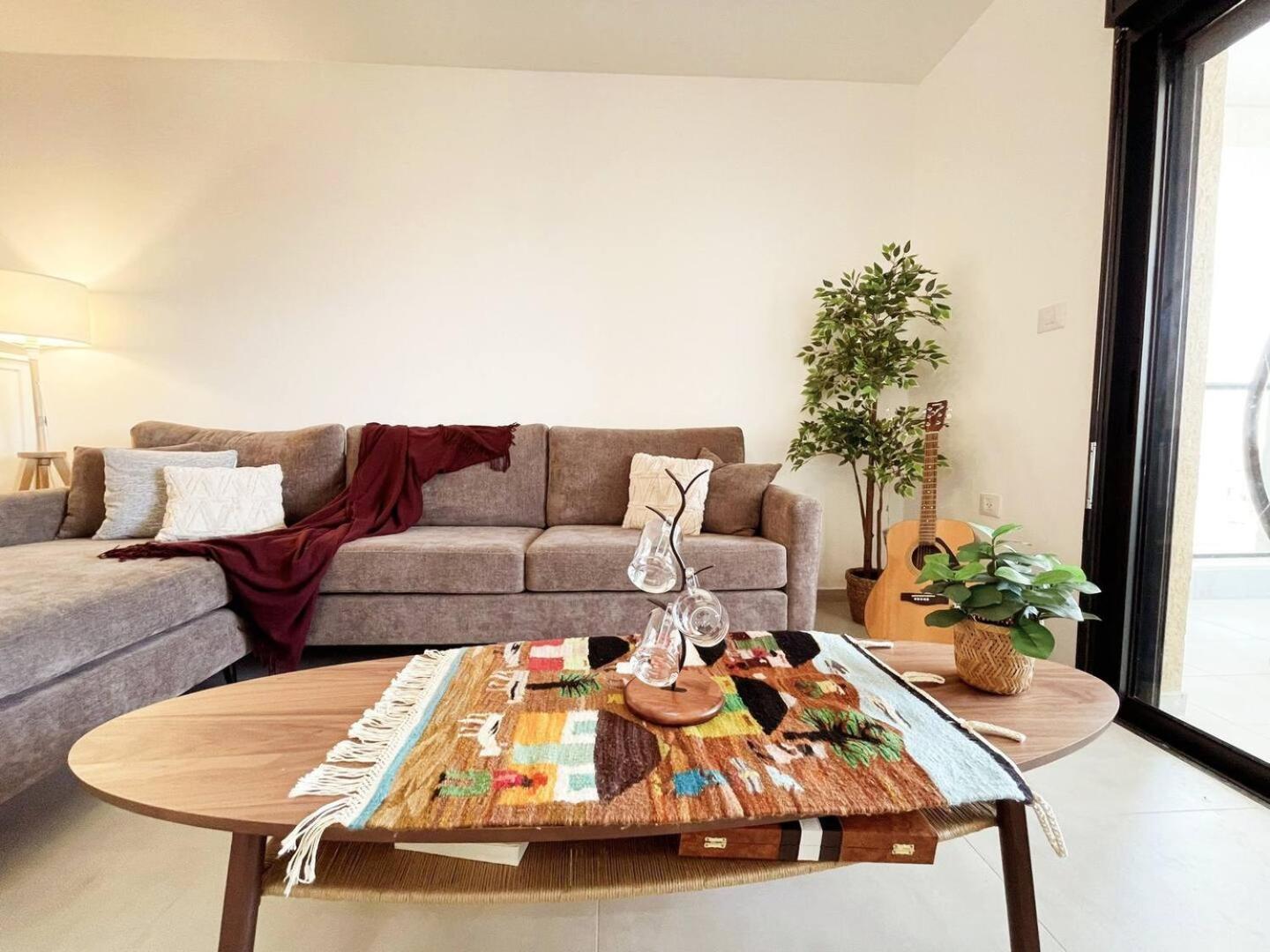 Ramon Garden Appartement *